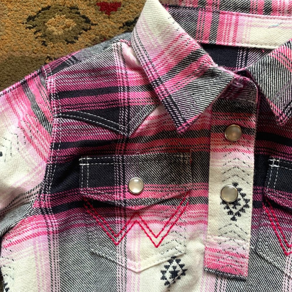 Wrangler Infant Aztec Pink Plaid Flannel Onesie; 12 mos.